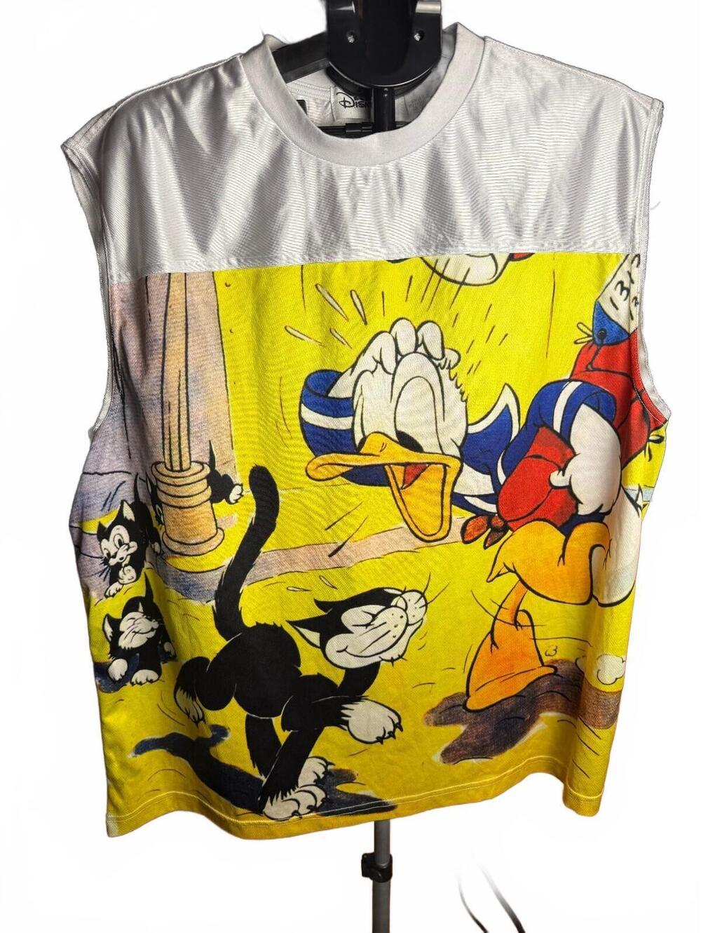 Disney Donald Duck Sleeveless Shirt jersey sz L oversized all over